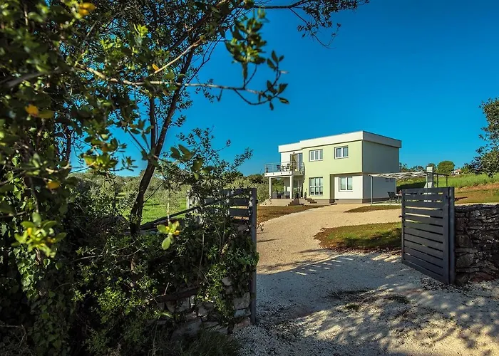 House Bellissima 펜션 보드냔