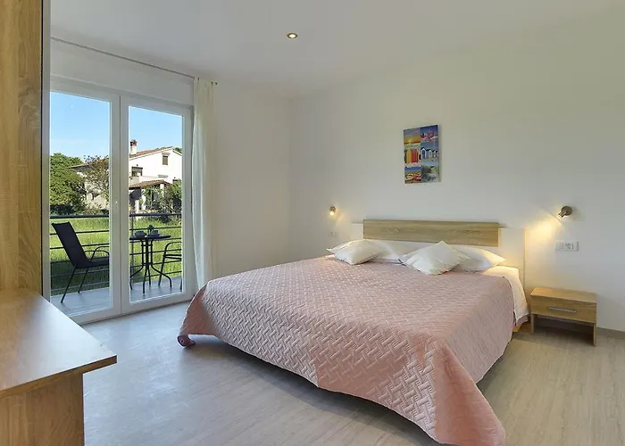 House Bellissima * 沃德年