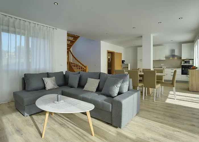 House Bellissima 度假居 *