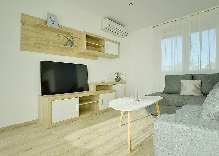 House Bellissima 度假居 沃德年